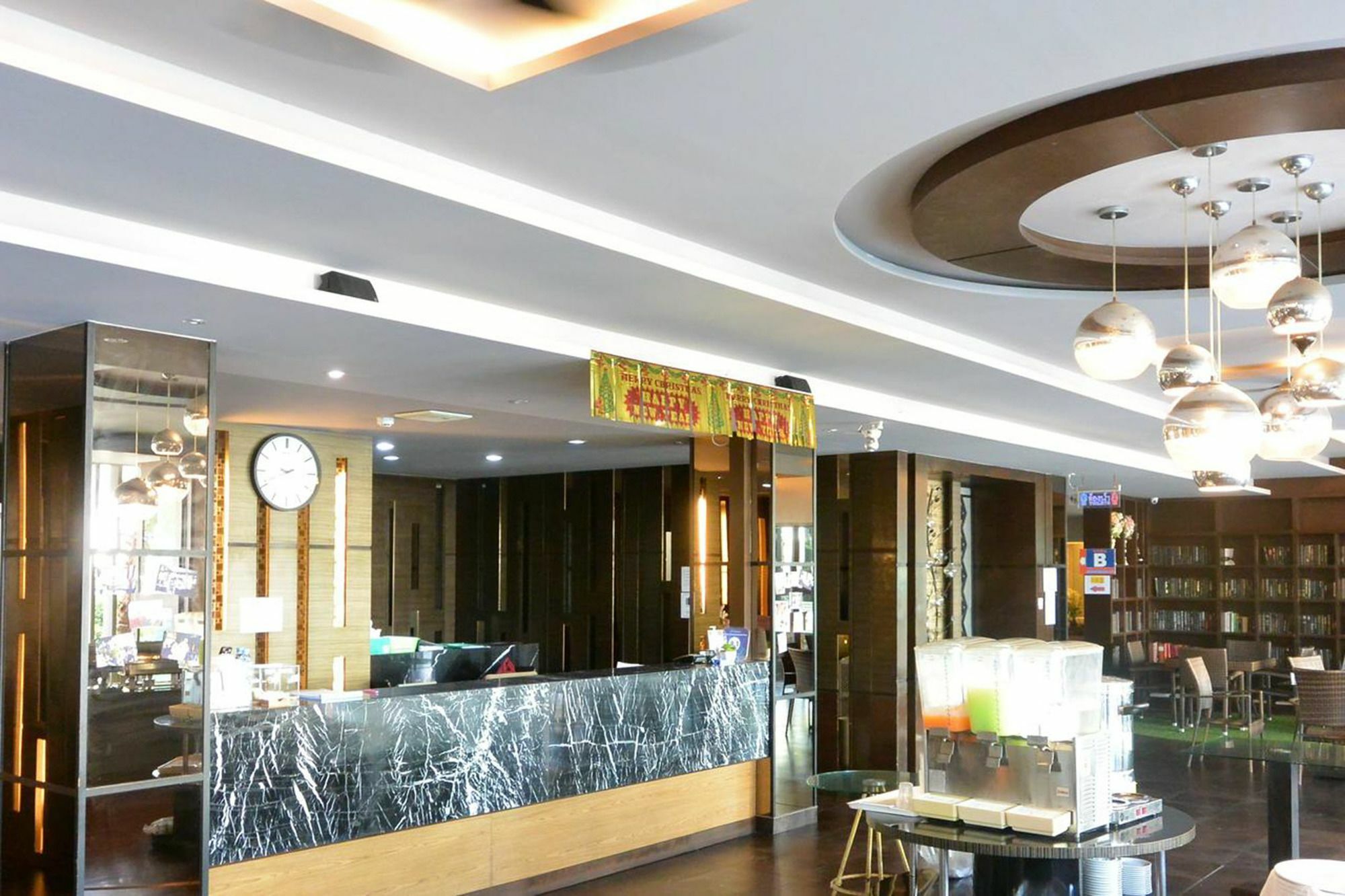 Apartamento The Regent Bangtao Phuket Exterior foto